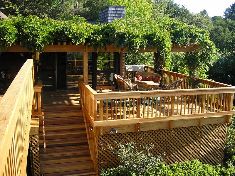 deck design and construction by Lopez Design & Drafting Services, Ontario, Canada.